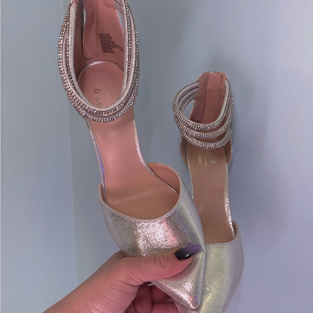 Apt. 9 Shimmering Silver Women's Heels